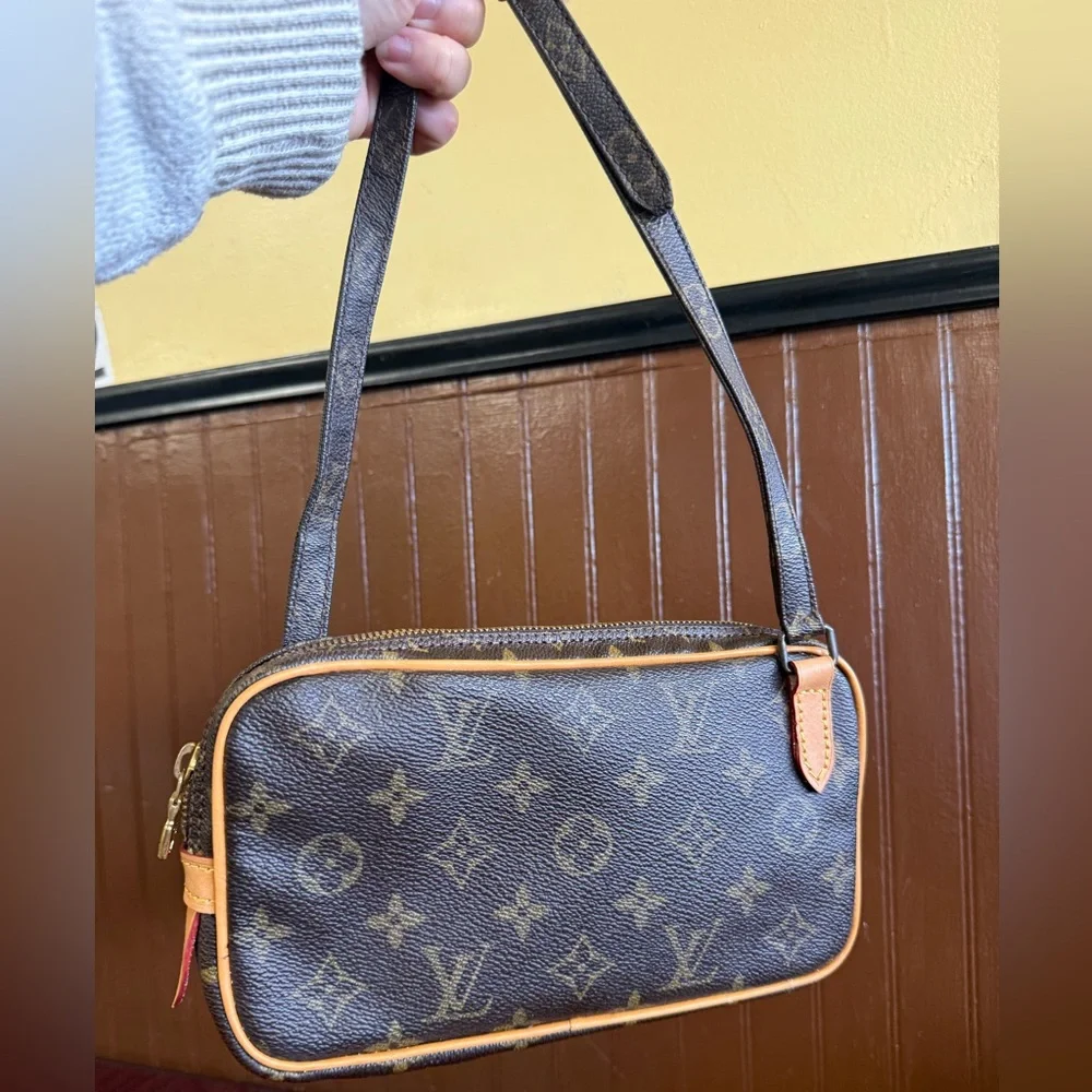 Louis Vuitton Pochette Marly Bandouliere Monogram